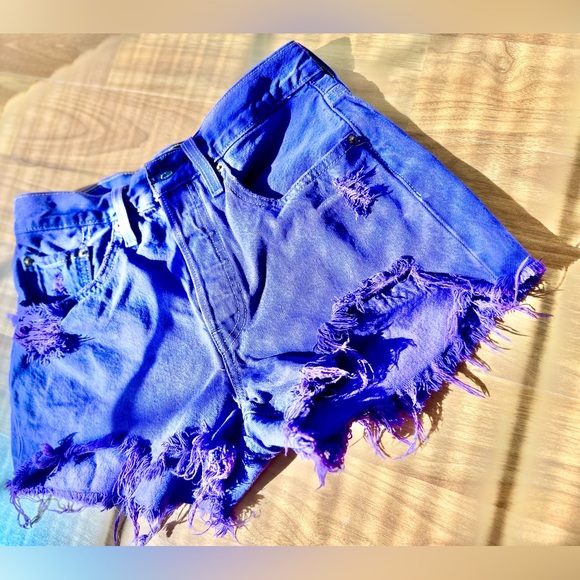 Levi’s PURPLE 501 button fly jean shorts - Picture 9 of 14